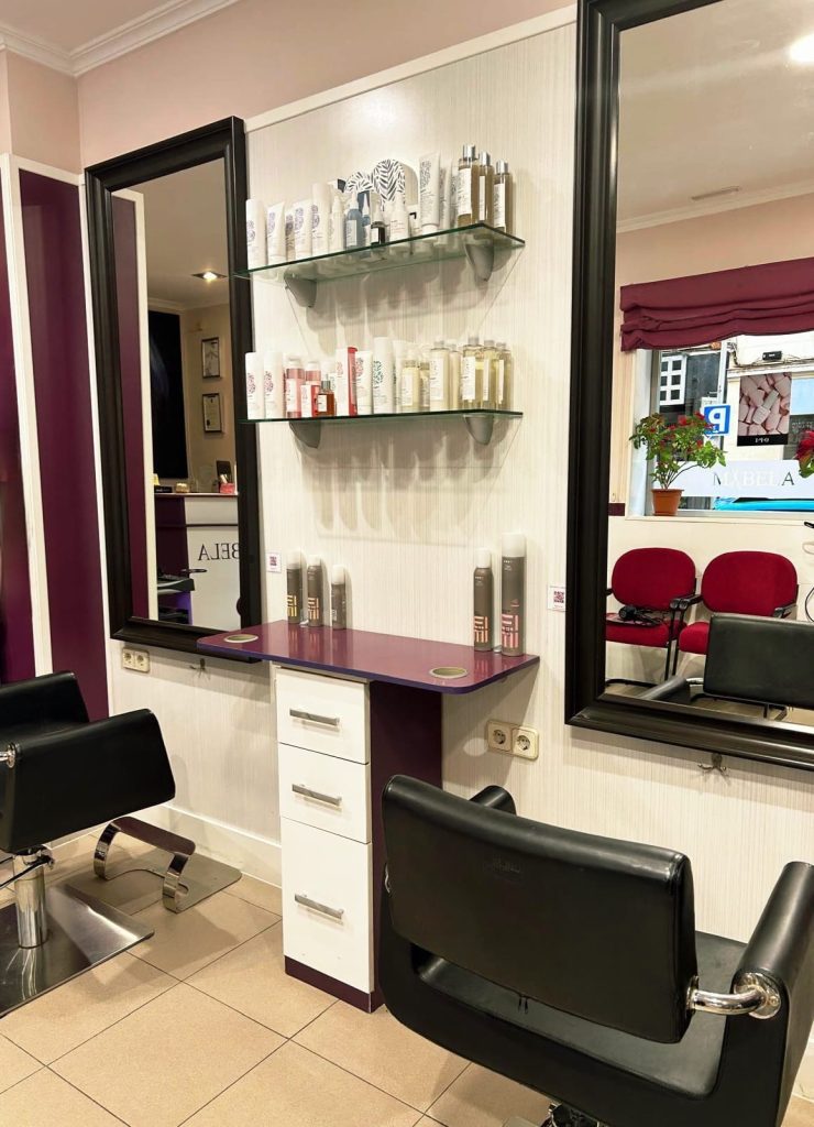 Salon de peluqueria mabela estilistas en madrid zona de peluquería y color